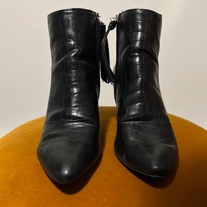 Dole Vita Crocodile Embossed Boots